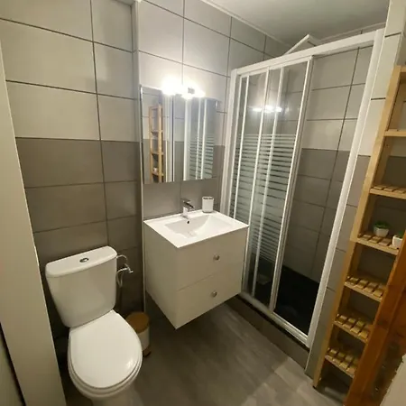 Appartement Au Pied Des Pistes Et Commerces - 5 Personnes Modane Exterior photo